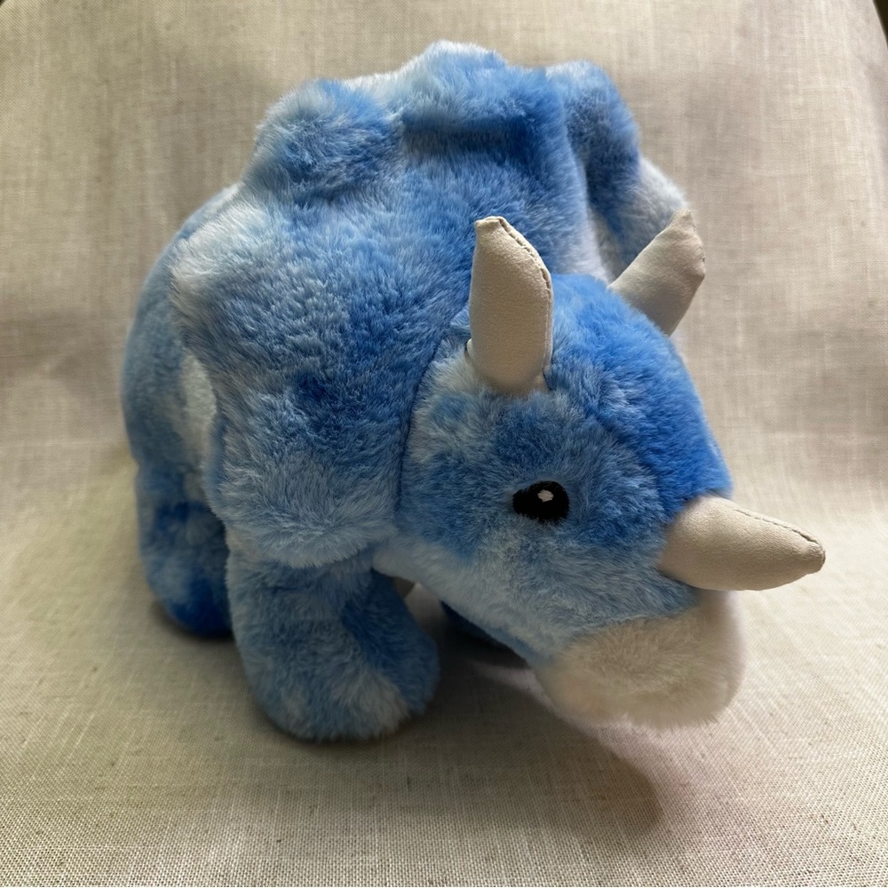 F.A.O Swartz 12” Dinosaur Triceratops Plush Stuffed Animal Lights Up & Roars